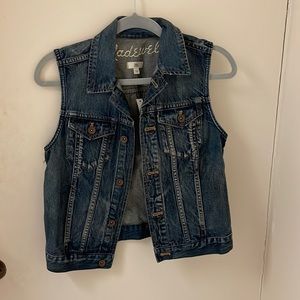 Small NWT MADEWELL 100% Cotton dark denim vest